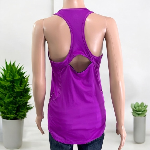 adidas Sequencials Dark Pink Fitted Tank with Side Zip Pocket - Picture 7 of 16